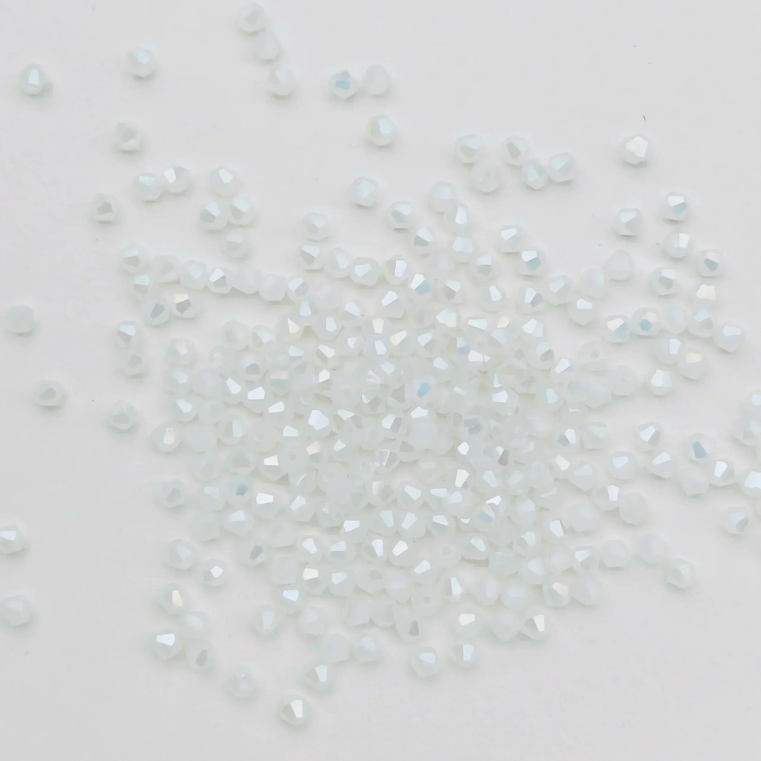 100PCS 4MM Shiny Faceted Austria Crystal Beads Bicone Beads Loose Spacer Beads for Jewelry Making DIY Bracelet Necklace Pendant
