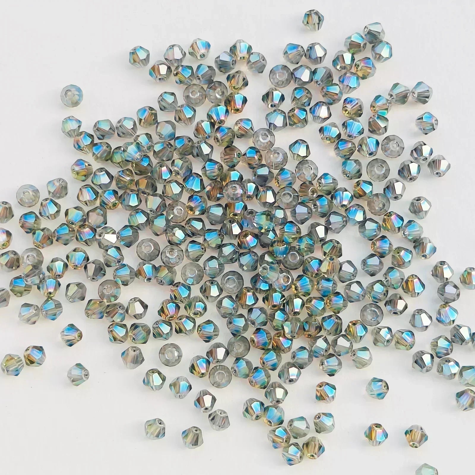 100PCS 4MM Shiny Faceted Austria Crystal Beads Bicone Beads Loose Spacer Beads for Jewelry Making DIY Bracelet Necklace Pendant