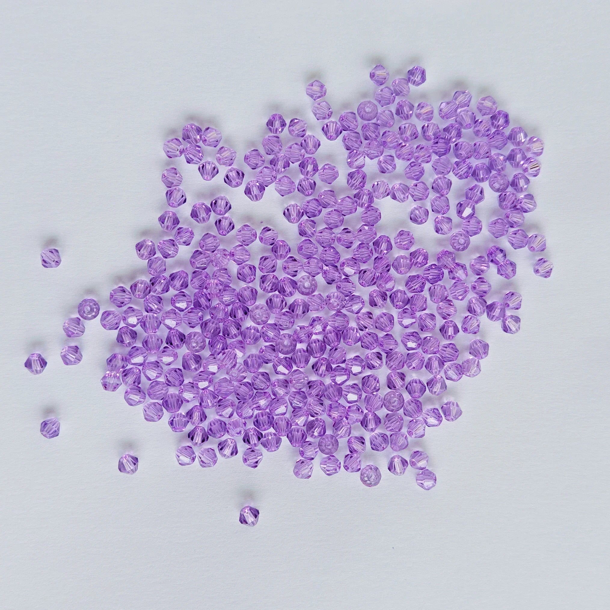 100PCS 4MM Shiny Faceted Austria Crystal Beads Bicone Beads Loose Spacer Beads for Jewelry Making DIY Bracelet Necklace Pendant