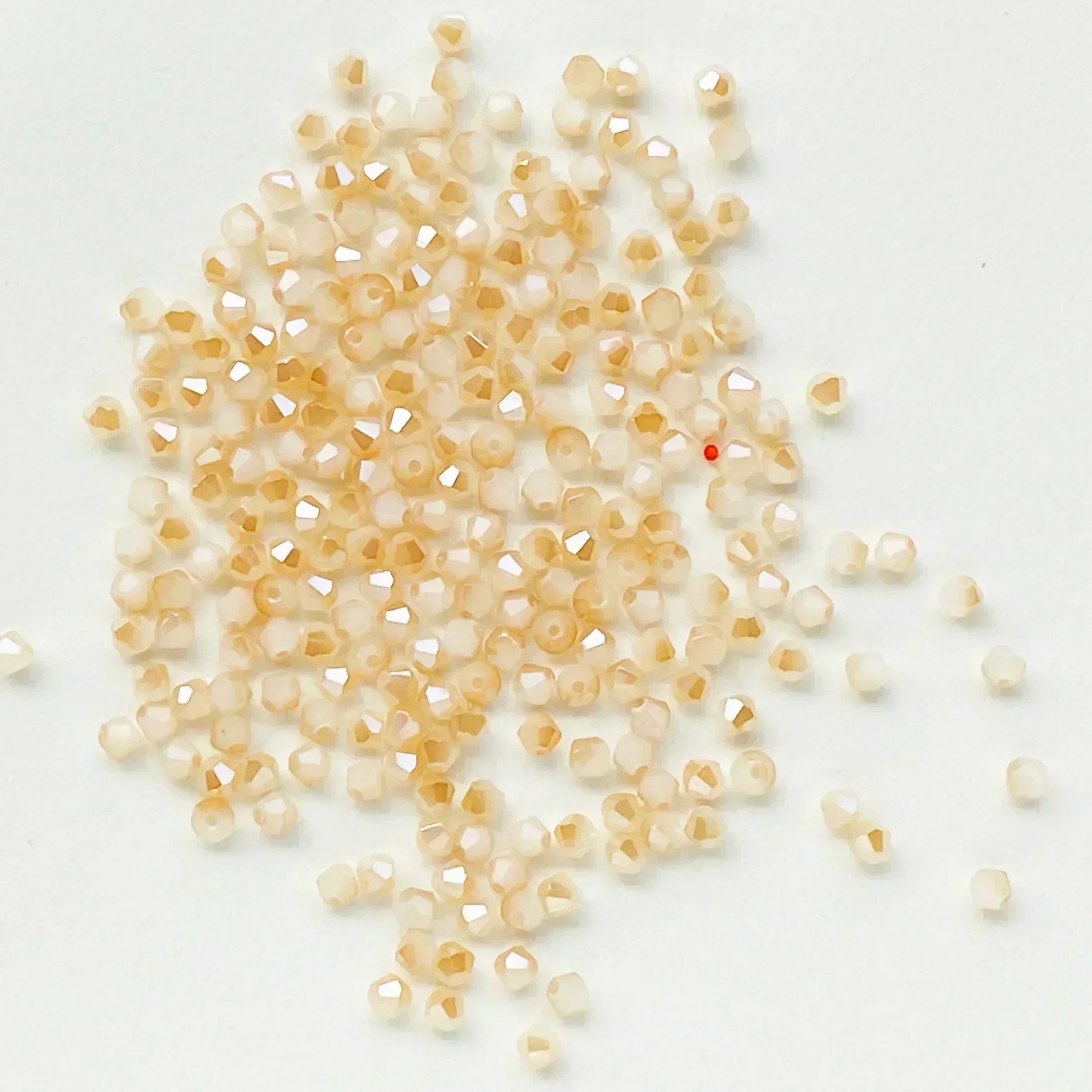 100PCS 4MM Shiny Faceted Austria Crystal Beads Bicone Beads Loose Spacer Beads for Jewelry Making DIY Bracelet Necklace Pendant