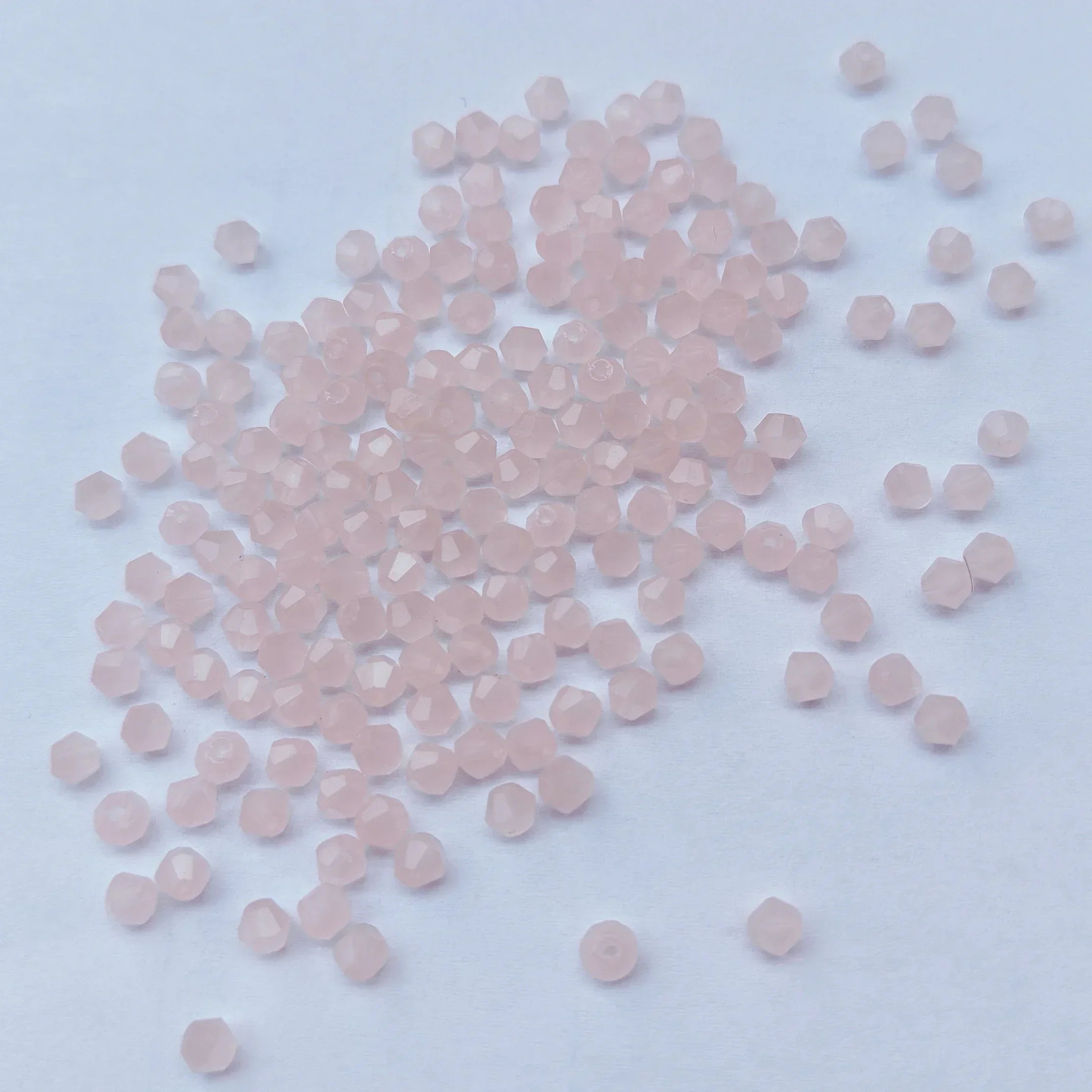 100PCS 4MM Shiny Faceted Austria Crystal Beads Bicone Beads Loose Spacer Beads for Jewelry Making DIY Bracelet Necklace Pendant