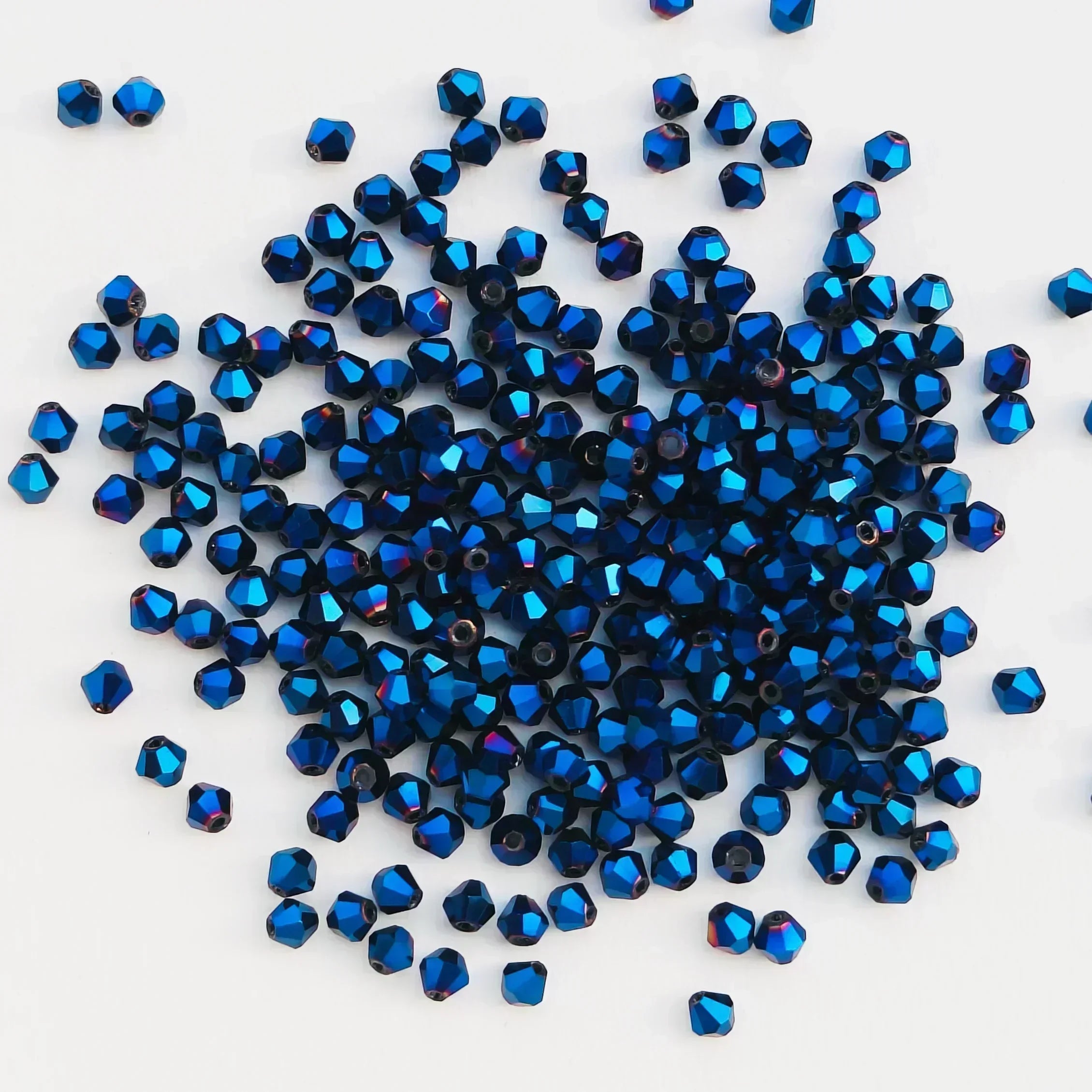 100PCS 4MM Shiny Faceted Austria Crystal Beads Bicone Beads Loose Spacer Beads for Jewelry Making DIY Bracelet Necklace Pendant